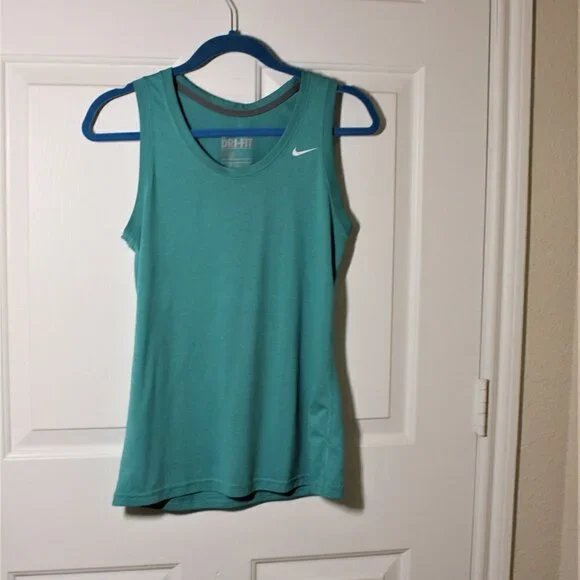 Nike Dri-Fit Tank Top Size Small - Picture 2 of 7
